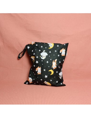 Wetbag 'kleine Träumer' – Nasstasche mit Sternen & Mond - Farbwirkung