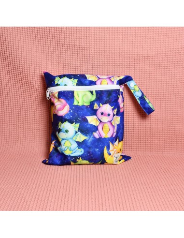 Wetbag 'Drachenhimmel' – Die Nasstasche mit Drachen-Motiv - Nahaufnahme