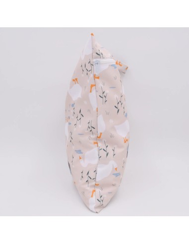 Wetbag 'Gänsewiese' – Die Nasstasche mit Gänse-Motiv - Praktisch im Alltag