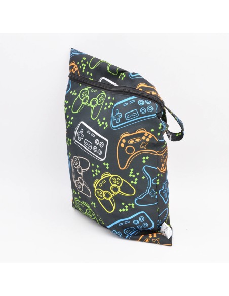 Wetbag 'Joypad' | Nasstasche im bunten Retro-Controller-Design - Praktisch im Alltag