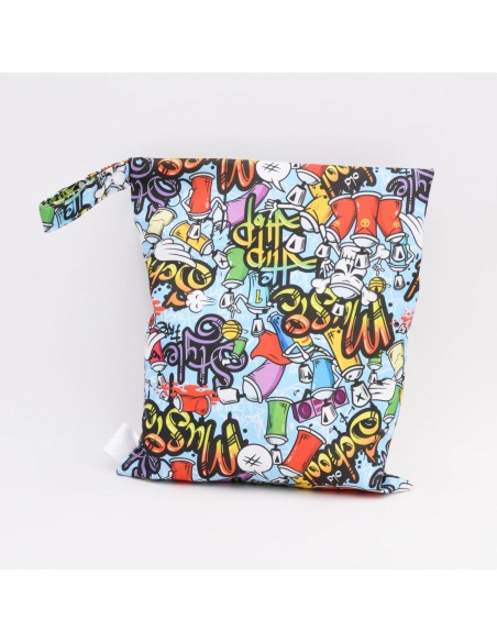 Wetbag "Urban Artist" | Die Nasstasche im coolen Graffiti-Style - Seitenansicht
