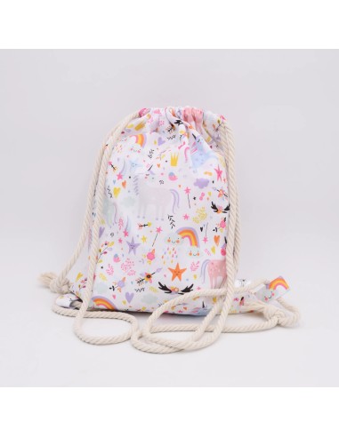 Geschenkset "Einhorn-Wunder" – Turnbeutel, Wetbag & Halstuch - Stoffstruktur und Material