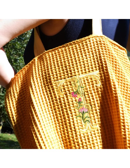 Personalisierte Waffel-Umhängetasche "Sonnengelb" | Mommy Bag - Detailansicht