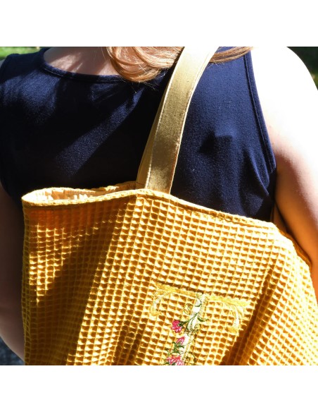Personalisierte Waffel-Umhängetasche "Sonnengelb" | Mommy Bag - Rückansicht