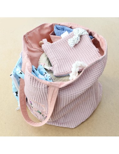 Personalisierte Waffel-Umhängetasche "Altrosa" | Mommy Bag - Nahaufnahme