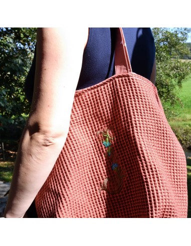 Personalisierte Waffel-Umhängetasche "Ziegelrot" | Mommy Bag - Verarbeitung im Detail