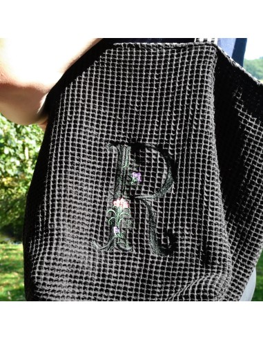 Personalisierte Waffel-Umhängetasche "Schwarz" | Mommy Bag - Verarbeitung im Detail