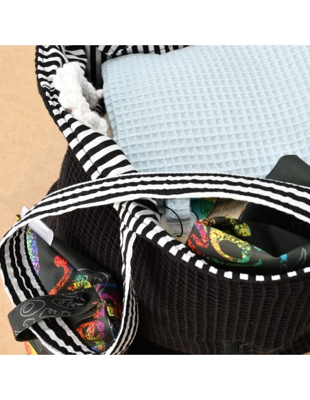 Personalisierte Waffel-Umhängetasche "Schwarz" | Mommy Bag - Stoffstruktur und Material