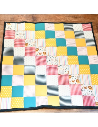 Patchwork Krabbeldecke 'Kunterbunte Entdeckerwelt' | personalisierbar - Detailansicht