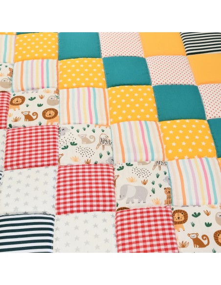 Patchwork Krabbeldecke 'Kunterbunte Entdeckerwelt' | personalisierbar - Praktisch im Alltag