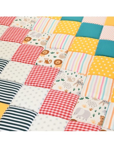 Patchwork Krabbeldecke 'Kunterbunte Entdeckerwelt' | personalisierbar - Weitere Perspektive