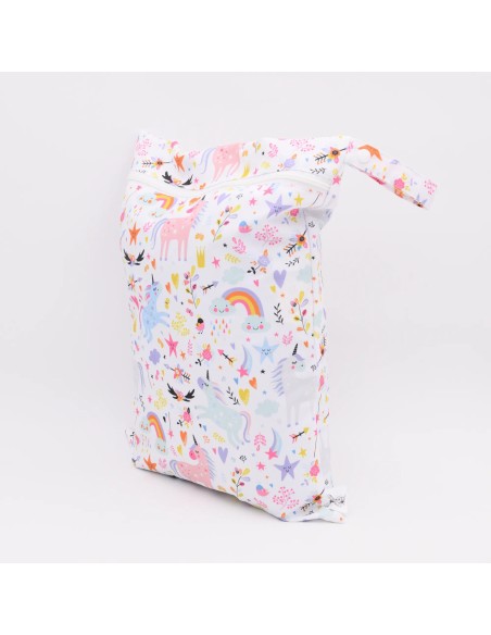 Wetbag 'Fabelhafte Einhörner' – Die Nasstasche mit Einhorn-Motiv - Nahaufnahme
