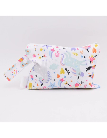 Wetbag 'Fabelhafte Einhörner' – Die Nasstasche mit Einhorn-Motiv - Qualitätsmerkmal