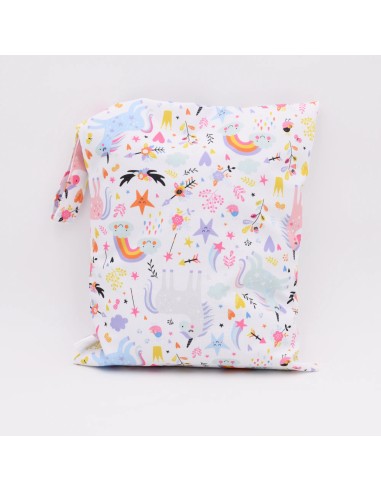 Wetbag 'Fabelhafte Einhörner' – Die Nasstasche mit Einhorn-Motiv - Liebevolle Details