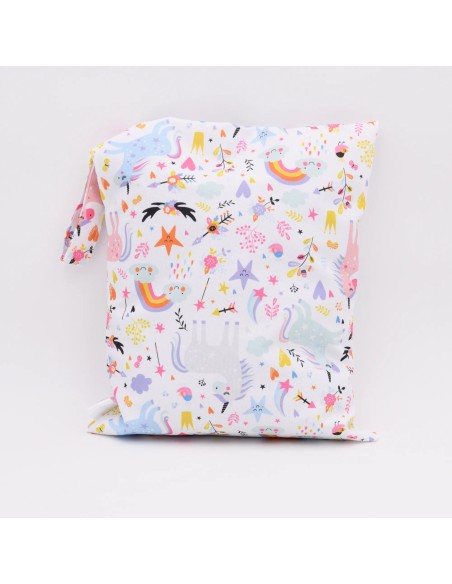 Wetbag 'Fabelhafte Einhörner' – Die Nasstasche mit Einhorn-Motiv - Liebevolle Details