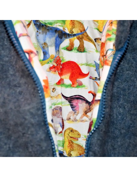 Walkjacke "Dino-Abenteuer" (Blau) mit hübschem Baumwollfutter - Nahaufnahme