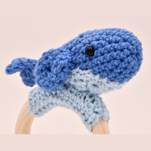 Amigurumi "Blauwal am Beißring"