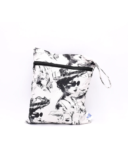 Wetbag 'Stilikone' | Die wasserabweisende Nasstasche im Fashion-Design - Weitere Perspektive