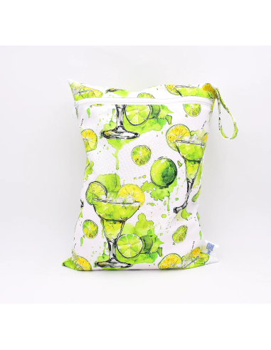 Wetbag 'Limetten-Spritz' | Die wasserabweisende Nasstasche mit Sommer-Motiv - Stoffstruktur und Material