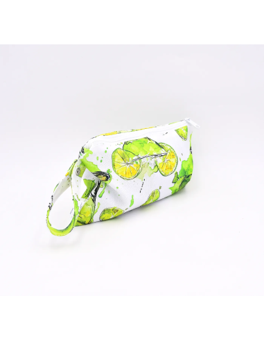 Wetbag 'Limetten-Spritz' | Die wasserabweisende Nasstasche mit Sommer-Motiv - Detail der Aufhängeschlaufe