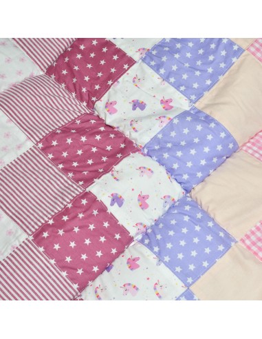 Patchwork Krabbeldecke 'Kunterbunte Entdeckerwelt' | personalisierbar - Praktisch im Alltag