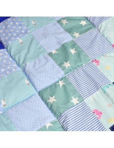 Patchwork Krabbeldecke 'Kuschelvergnügen' | personalisierbar - Verarbeitung im Detail