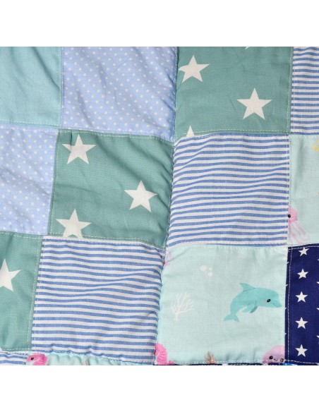 Patchwork Krabbeldecke 'Kuschelvergnügen' | personalisierbar - Handgemacht in Bayern
