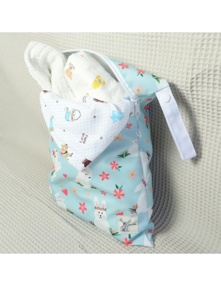Wetbag 'Hasi' – Die süße Nasstasche mit Hasen-Motiv - Seitenansicht