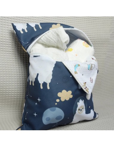 Wetbag 'Space Lamas' – Die lustige Nasstasche mit Lamas im Weltraum - Verarbeitung im Detail