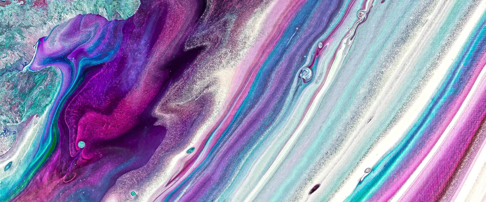 Wunderschöne Farbverläufe in Epoxidharz